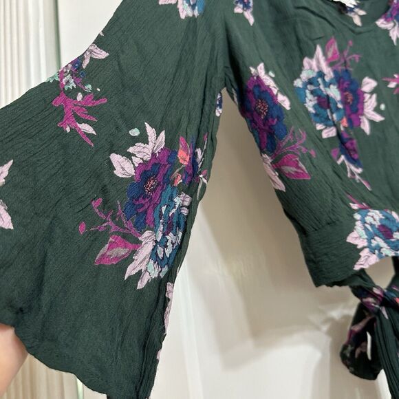 PATRONS OF PEACE Dark Green Blouse, Floral, Cropped, Tie-Back, Bell Sleeves, S - Picture 2 of 12